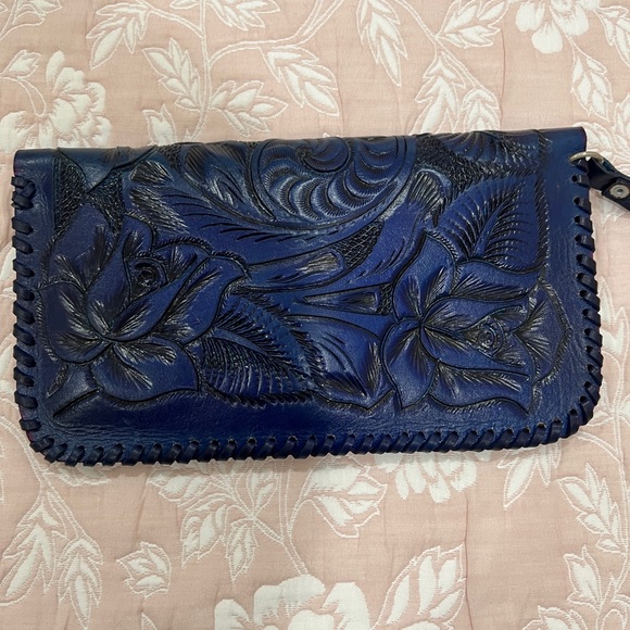 Leather wristlet - Picture 3 of 5